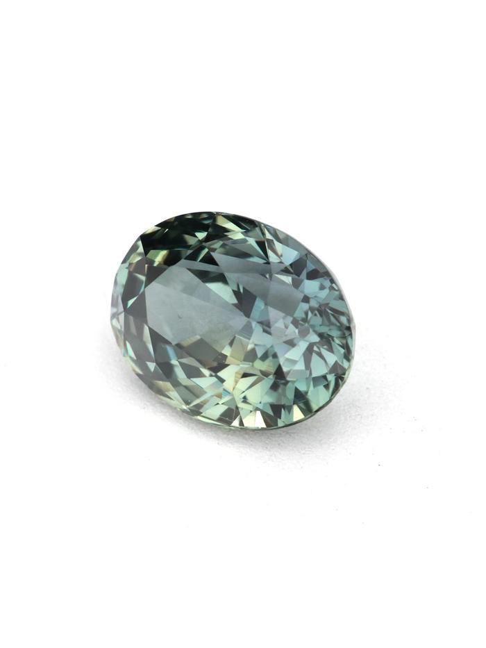 Nangi fine jewelry - green gemstone in gold