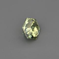 Nangi fine jewelry - green sapphire gemstone in gold