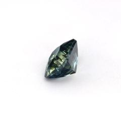 Nangi fine jewelry - green sapphire gemstone in gold
