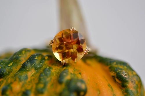 Nangi fine jewelry - yellow citrine ring in yellow gold