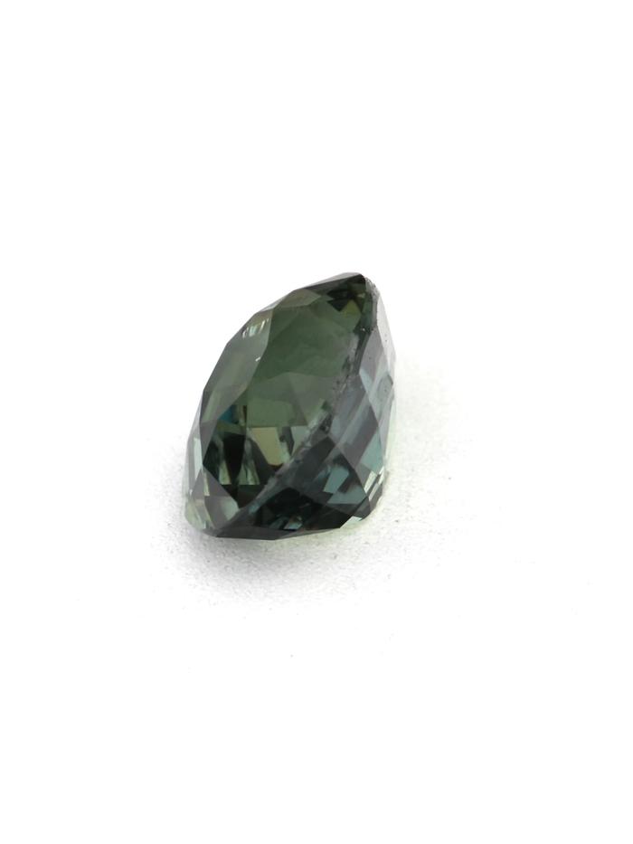 Nangi fine jewelry - green sapphire gemstone in gold