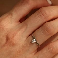Nangi fine jewelry - white lab-grown diamond ring in gold