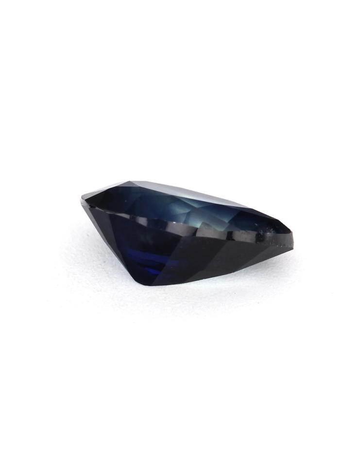 Nangi fine jewelry - blue gemstone in gold