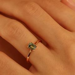 Nangi fine jewelry - green sapphire ring in rose_gold