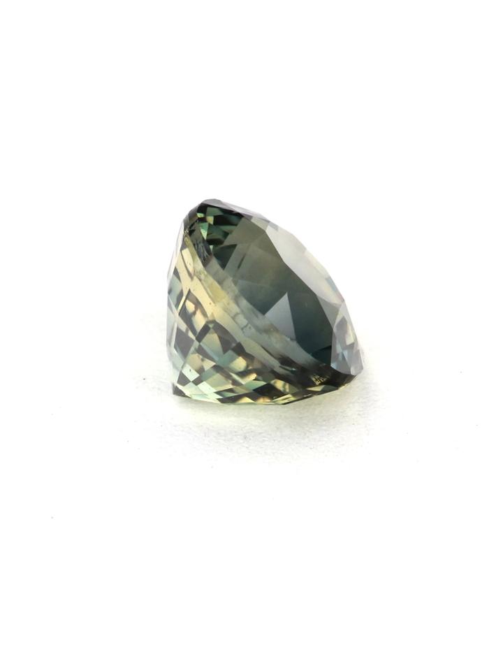Nangi fine jewelry - green gemstone in gold
