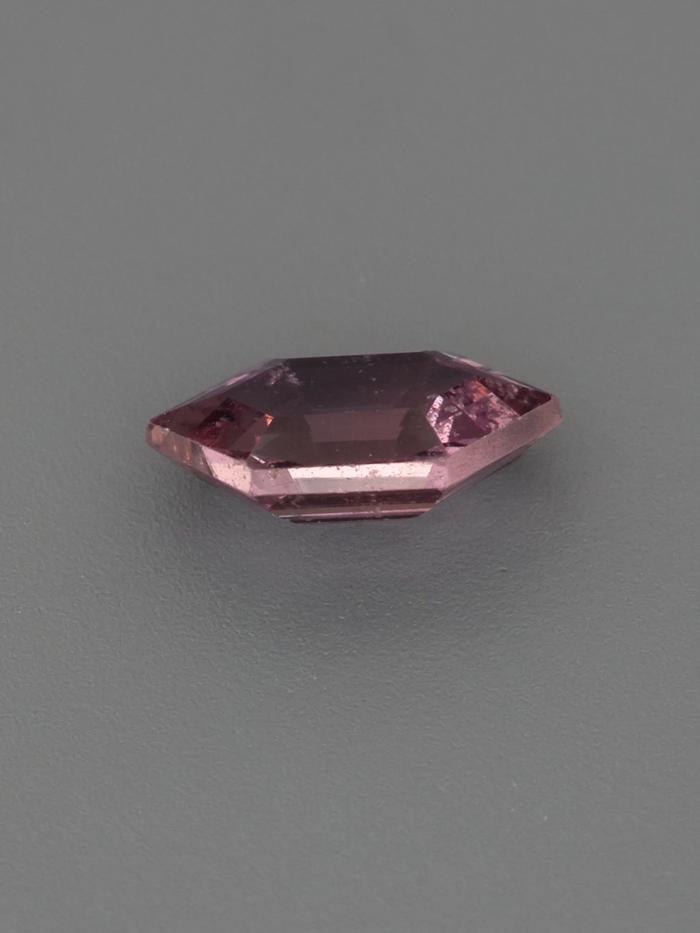 Nangi fine jewelry - pink gemstone in gold