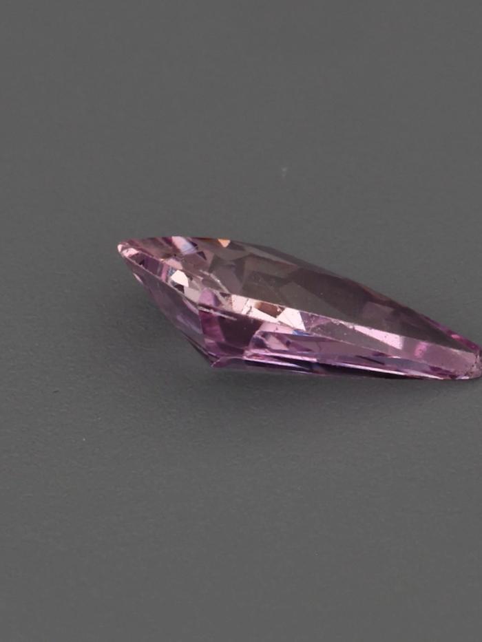 Nangi fine jewelry - pink gemstone in gold