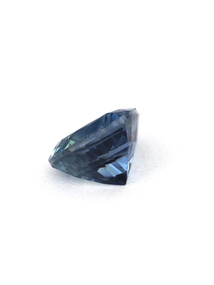 Nangi fine jewelry - blue gemstone in gold