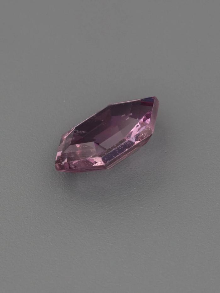 Nangi fine jewelry - pink gemstone in gold