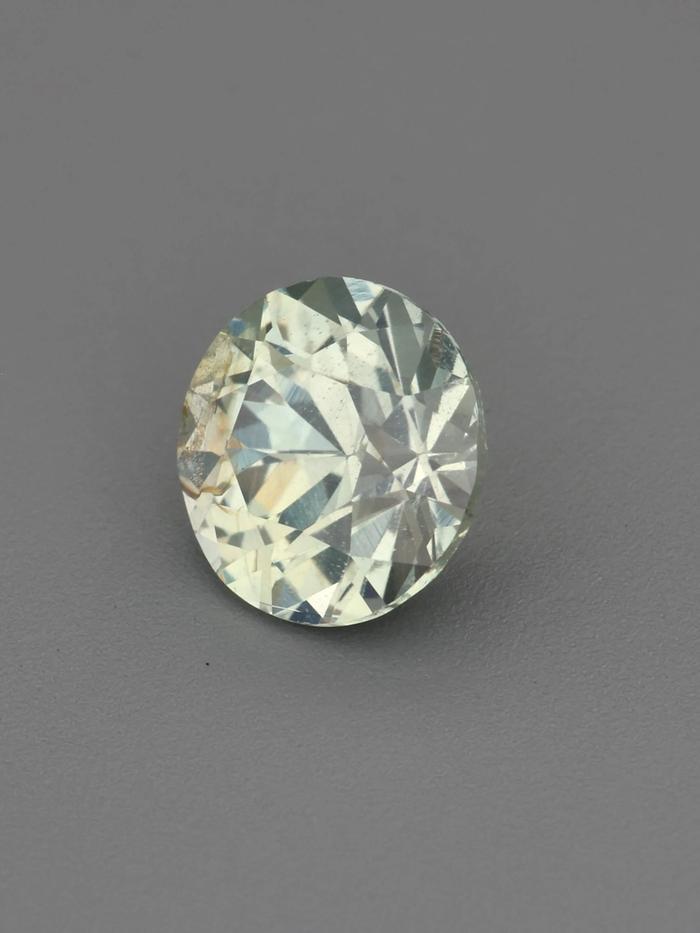 Nangi fine jewelry - yellow sapphire gemstone in gold