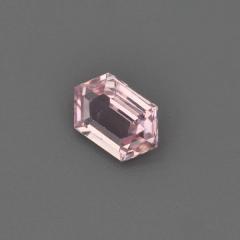 Nangi fine jewelry - pink gemstone in gold