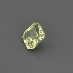 Nangi fine jewelry - green gemstone in gold
