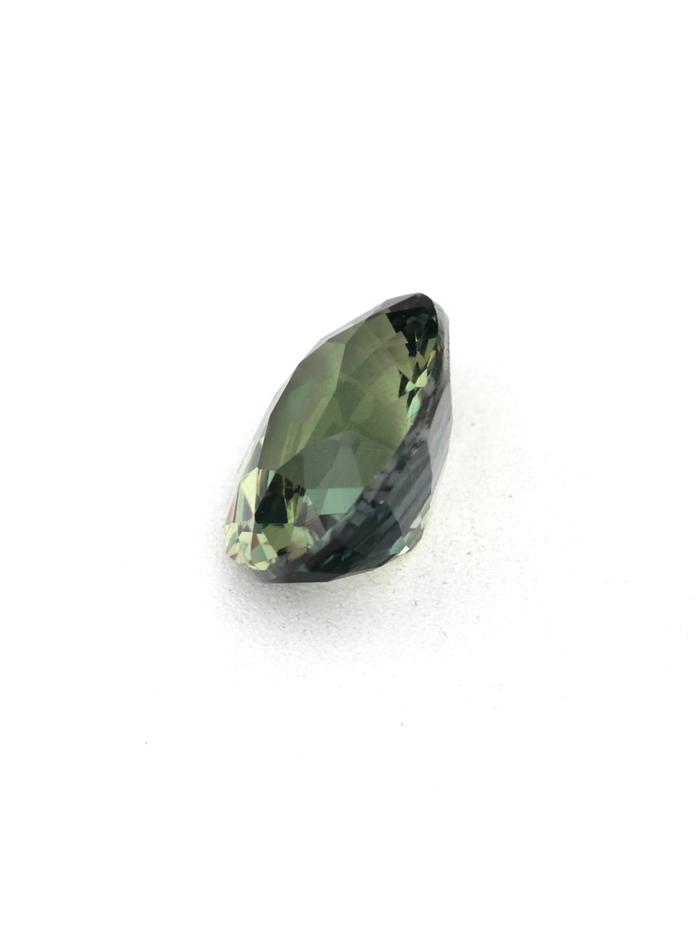 Nangi fine jewelry - green gemstone in gold