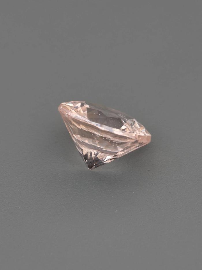 Nangi fine jewelry - champagne sapphire gemstone in gold
