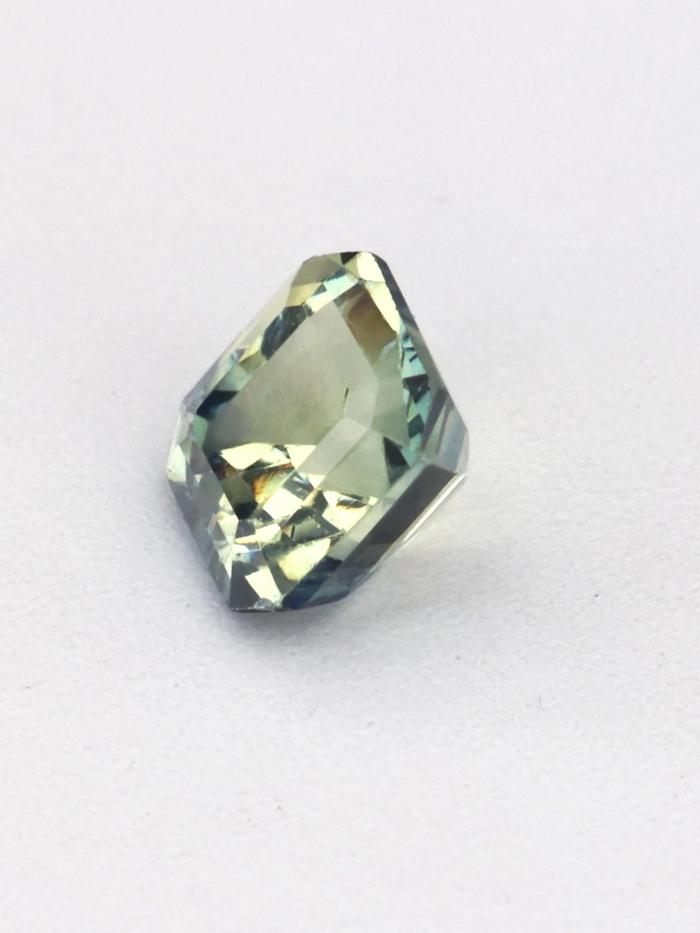 Nangi fine jewelry - teal / Peacock gemstone in gold