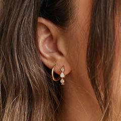 Nangi fine jewelry - white lab-grown diamond earring in gold