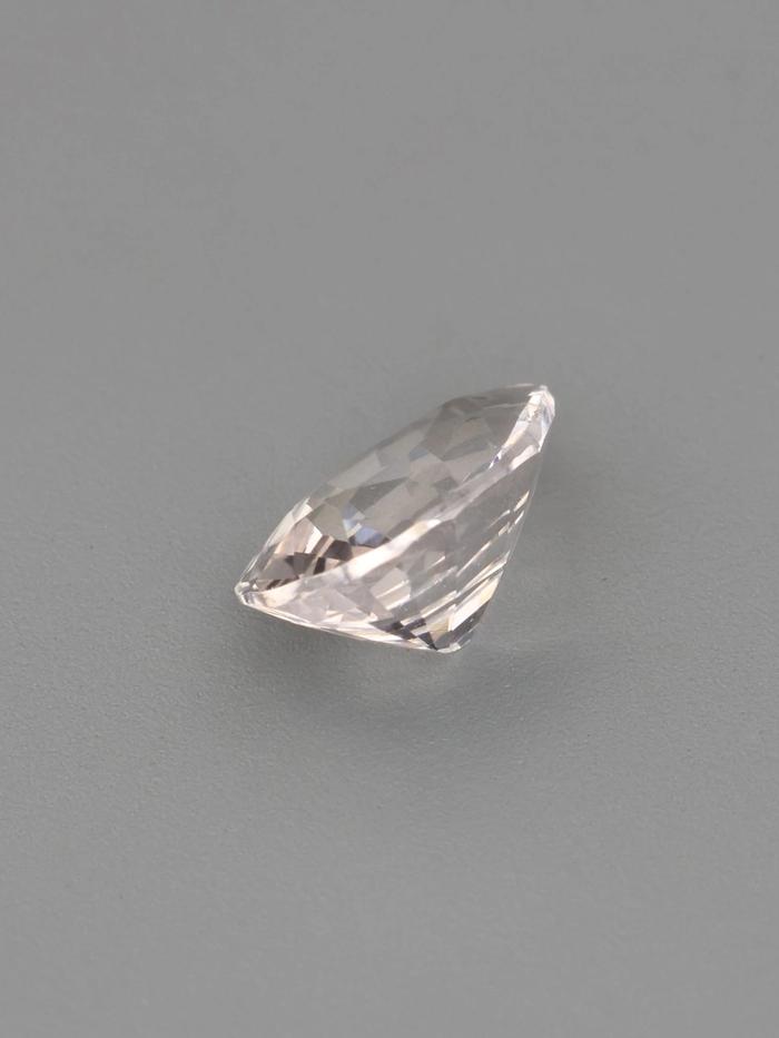 Nangi fine jewelry - champagne gemstone in gold