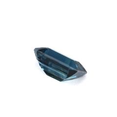 Nangi fine jewelry - blue sapphire gemstone in gold