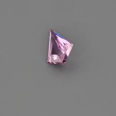 Nangi fine jewelry - pink gemstone in gold