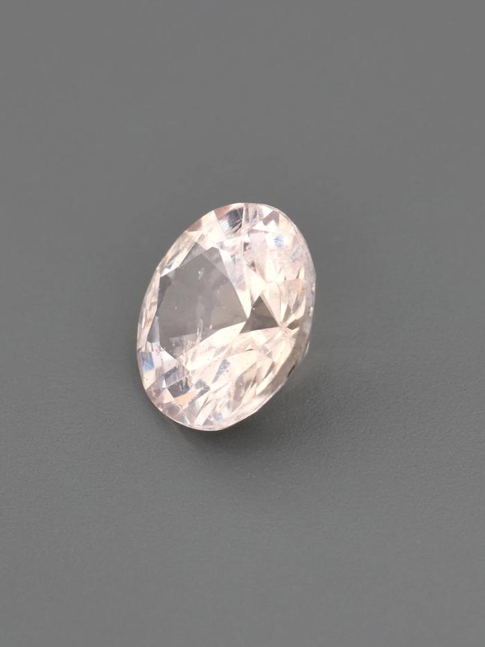 Nangi fine jewelry - champagne sapphire gemstone in gold