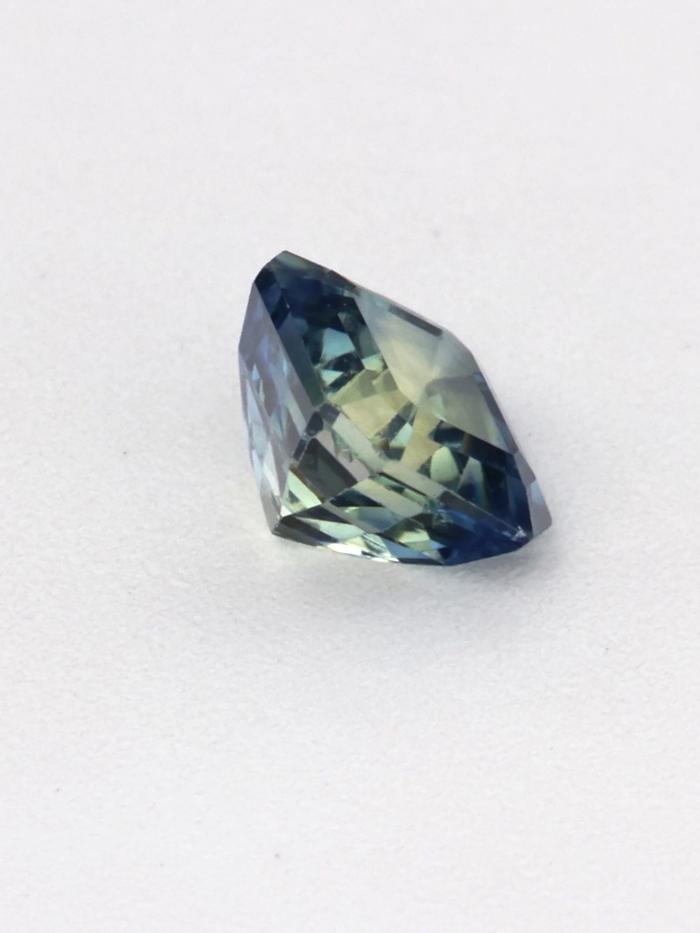 Nangi fine jewelry - teal / Peacock gemstone in gold
