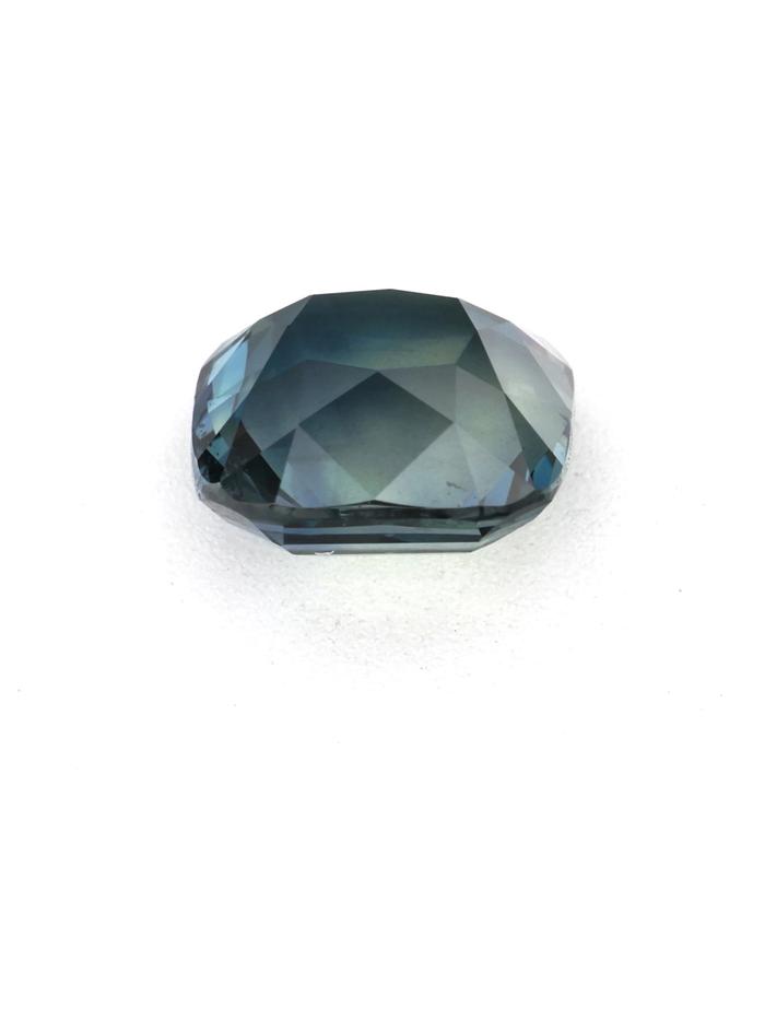 Nangi fine jewelry - green gemstone in gold