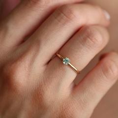 Nangi fine jewelry - green ring in gold