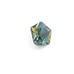 Nangi fine jewelry - green gemstone in gold