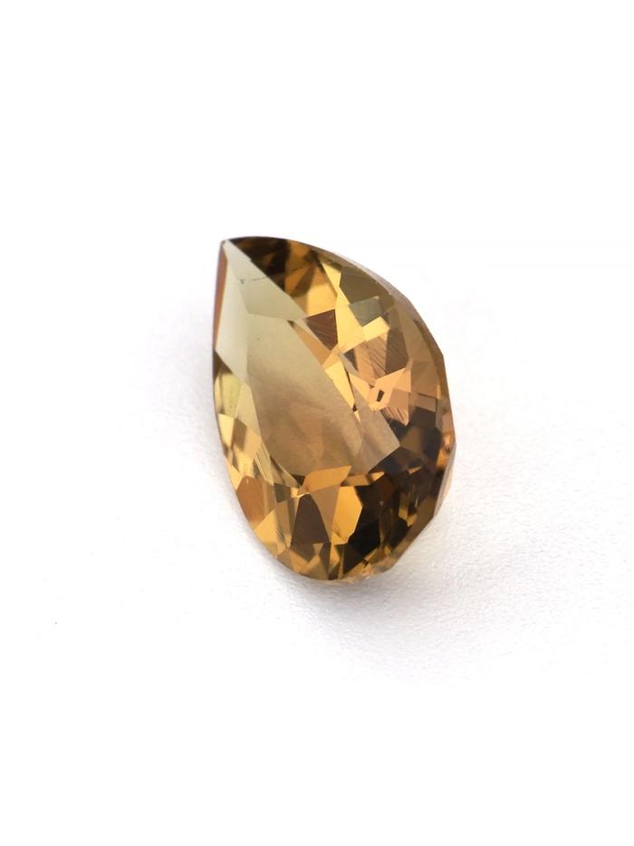 Nangi fine jewelry - yellow gemstone in gold
