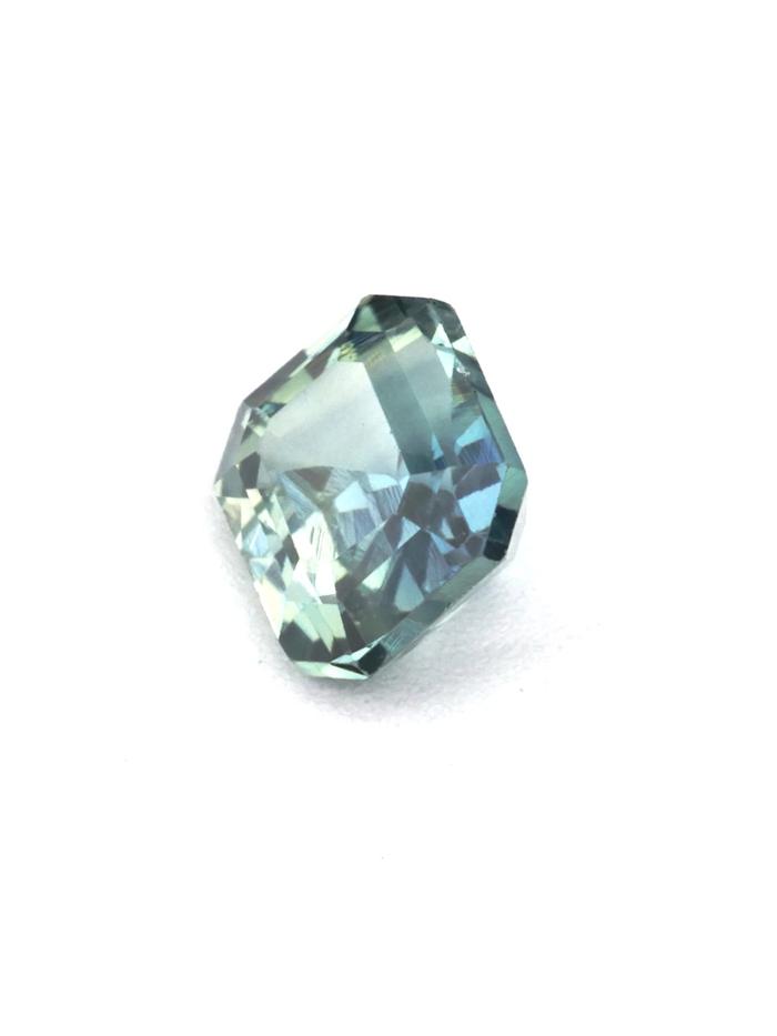 Nangi fine jewelry - teal / Peacock gemstone in gold