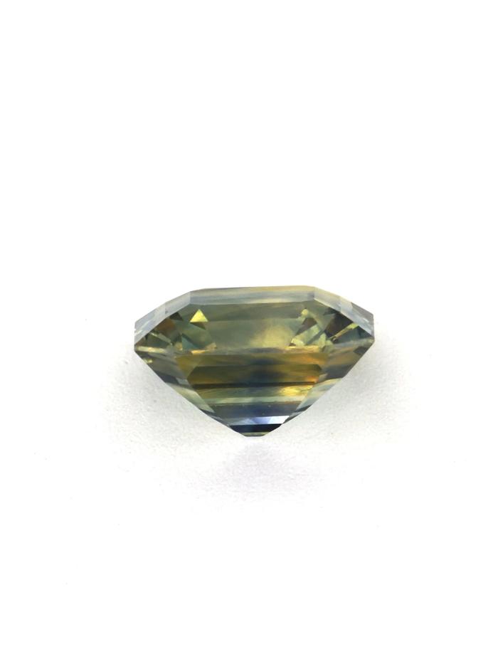 Nangi fine jewelry - blue gemstone in gold