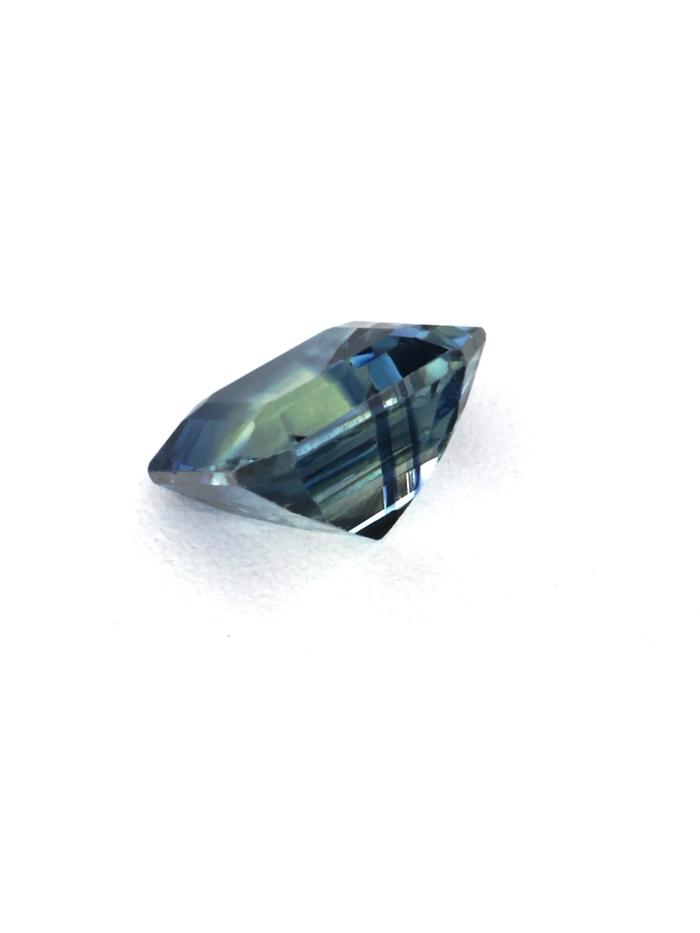 Nangi fine jewelry - teal / Peacock gemstone in gold