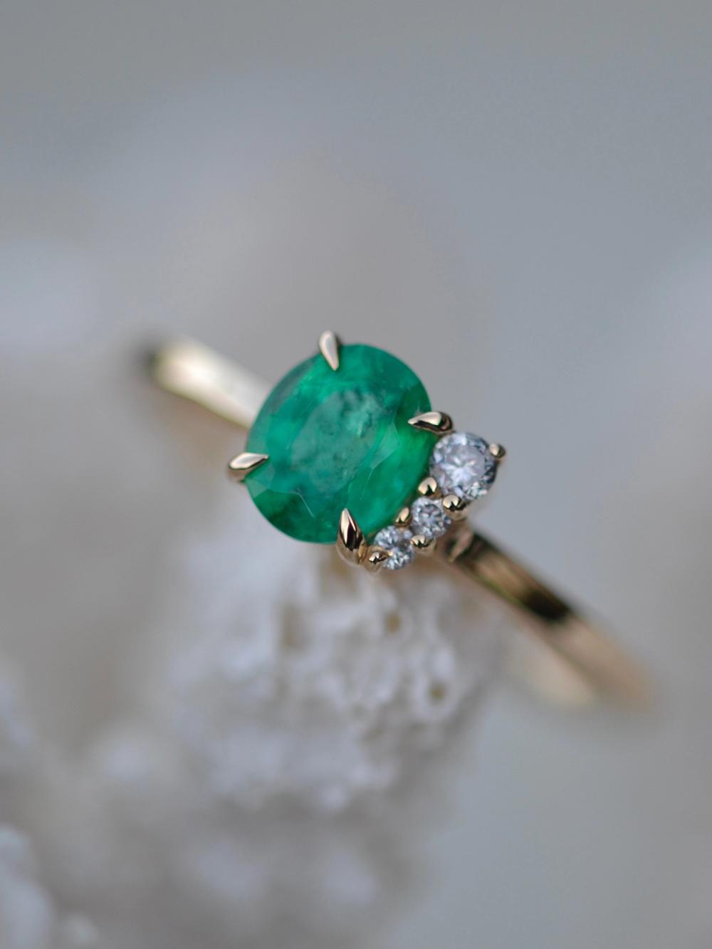 Emerald & Diamonds 