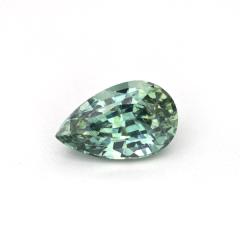Nangi fine jewelry - green sapphire gemstone in gold