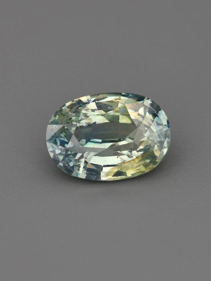 Nangi fine jewelry - yellow sapphire gemstone in gold
