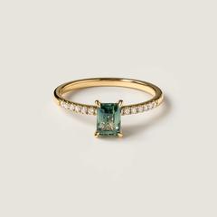 Nangi fine jewelry - green sapphire ring in yellow gold
