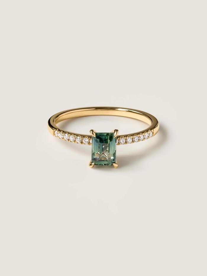 Nangi fine jewelry - green sapphire ring in yellow gold