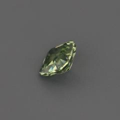 Nangi fine jewelry - green gemstone in gold