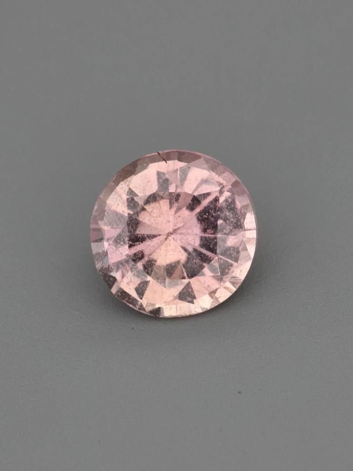 Nangi fine jewelry - pink gemstone in gold