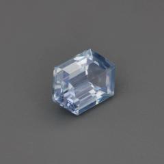 Nangi fine jewelry - blue gemstone in gold