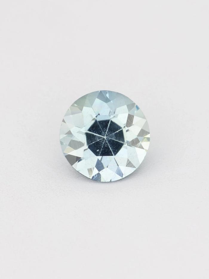 Nangi fine jewelry - blue sapphire gemstone in gold