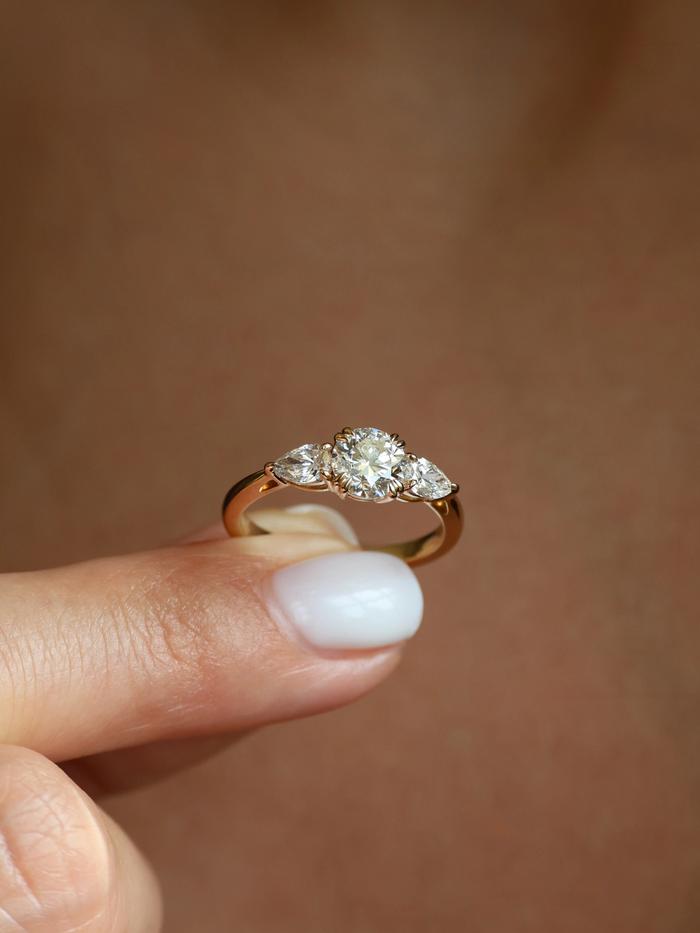 Nangi fine jewelry - ring in gold