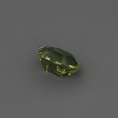 Nangi fine jewelry - green gemstone in gold