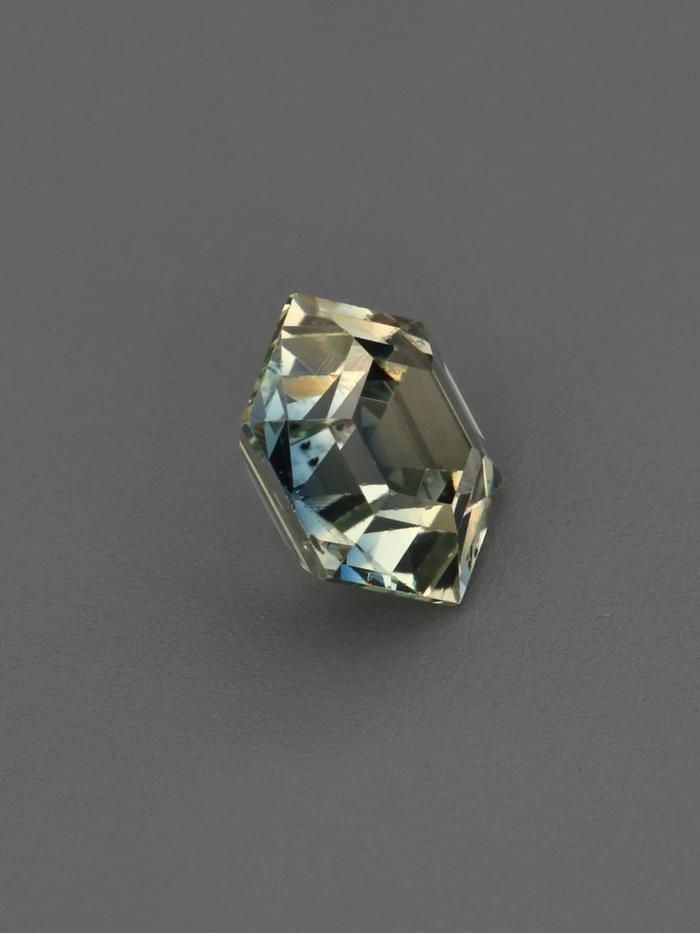Nangi fine jewelry - teal / Peacock gemstone in gold