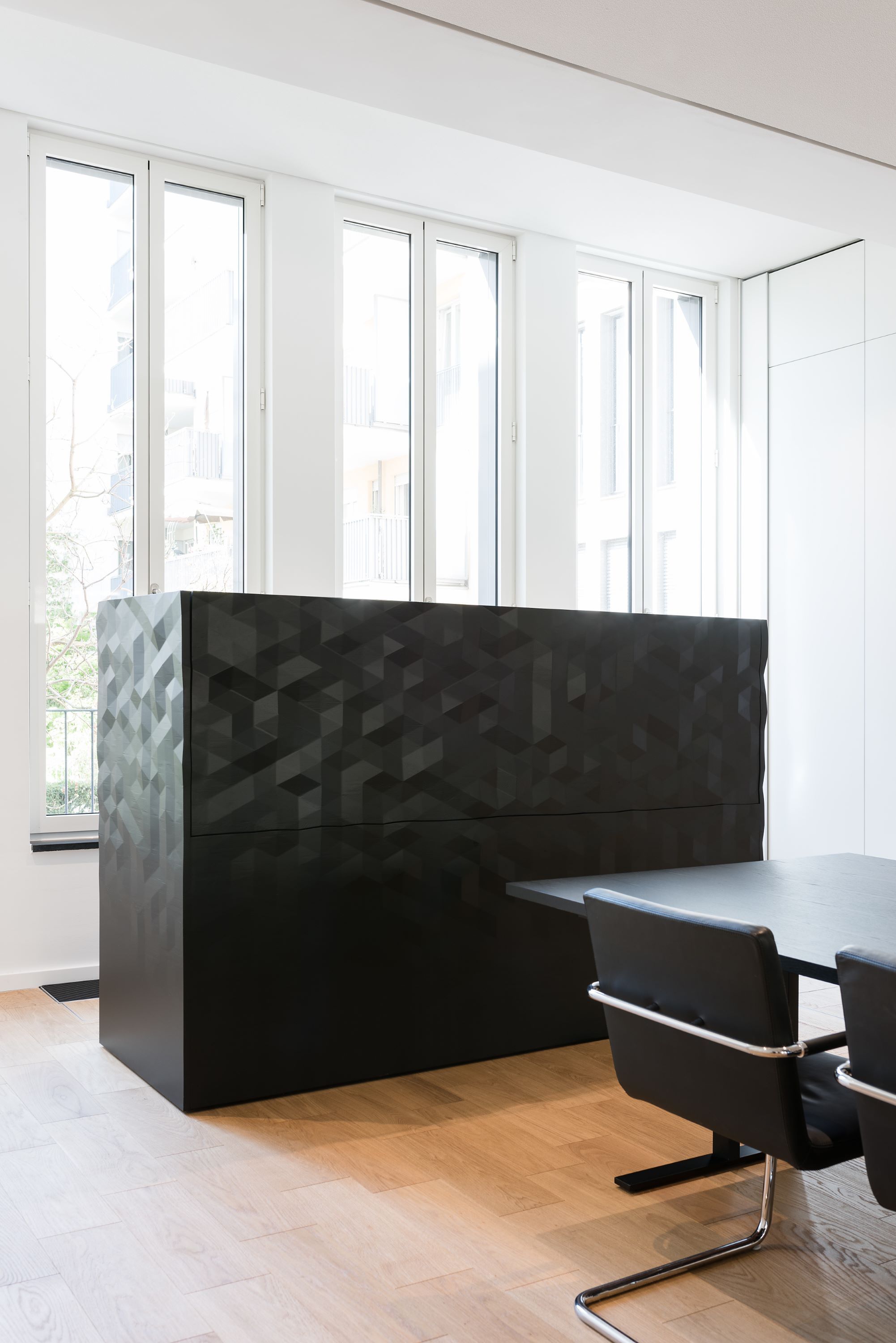 Media cabinet closed - Formfeld 2 pattern