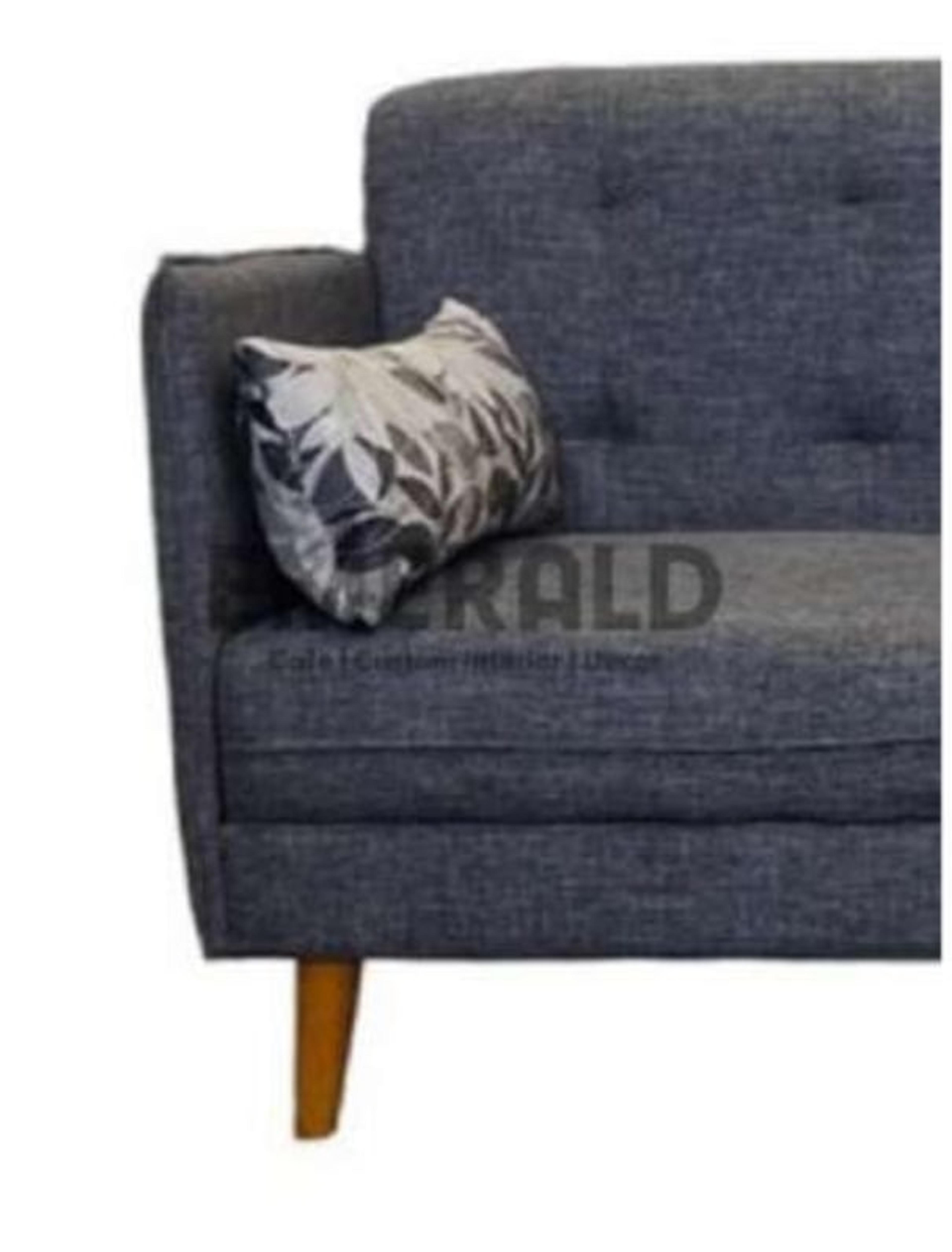 Sofa Yuki — Emerald Sofa