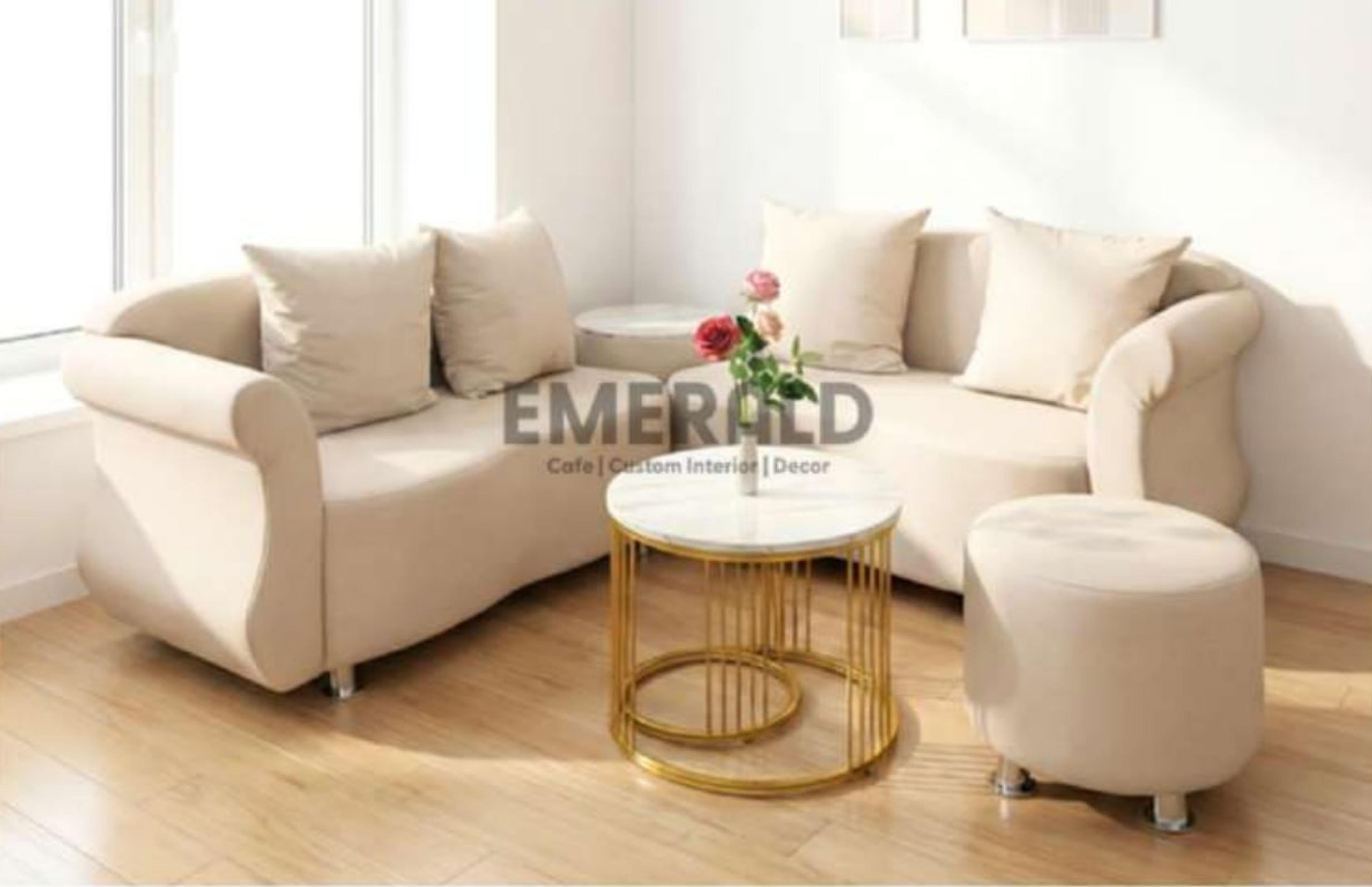 Sudut Angsa — Emerald Sofa