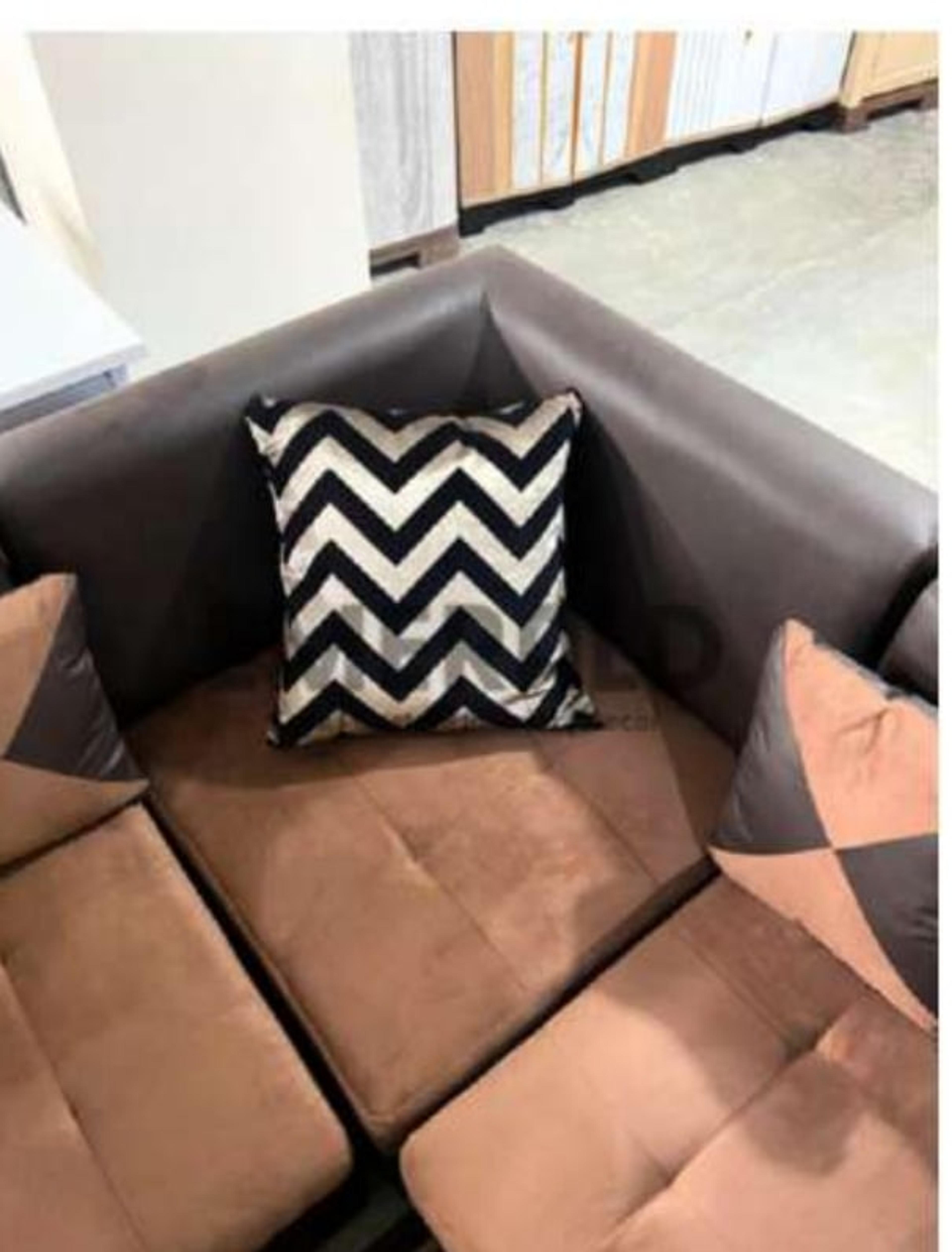 Sudut Domini — Emerald Sofa