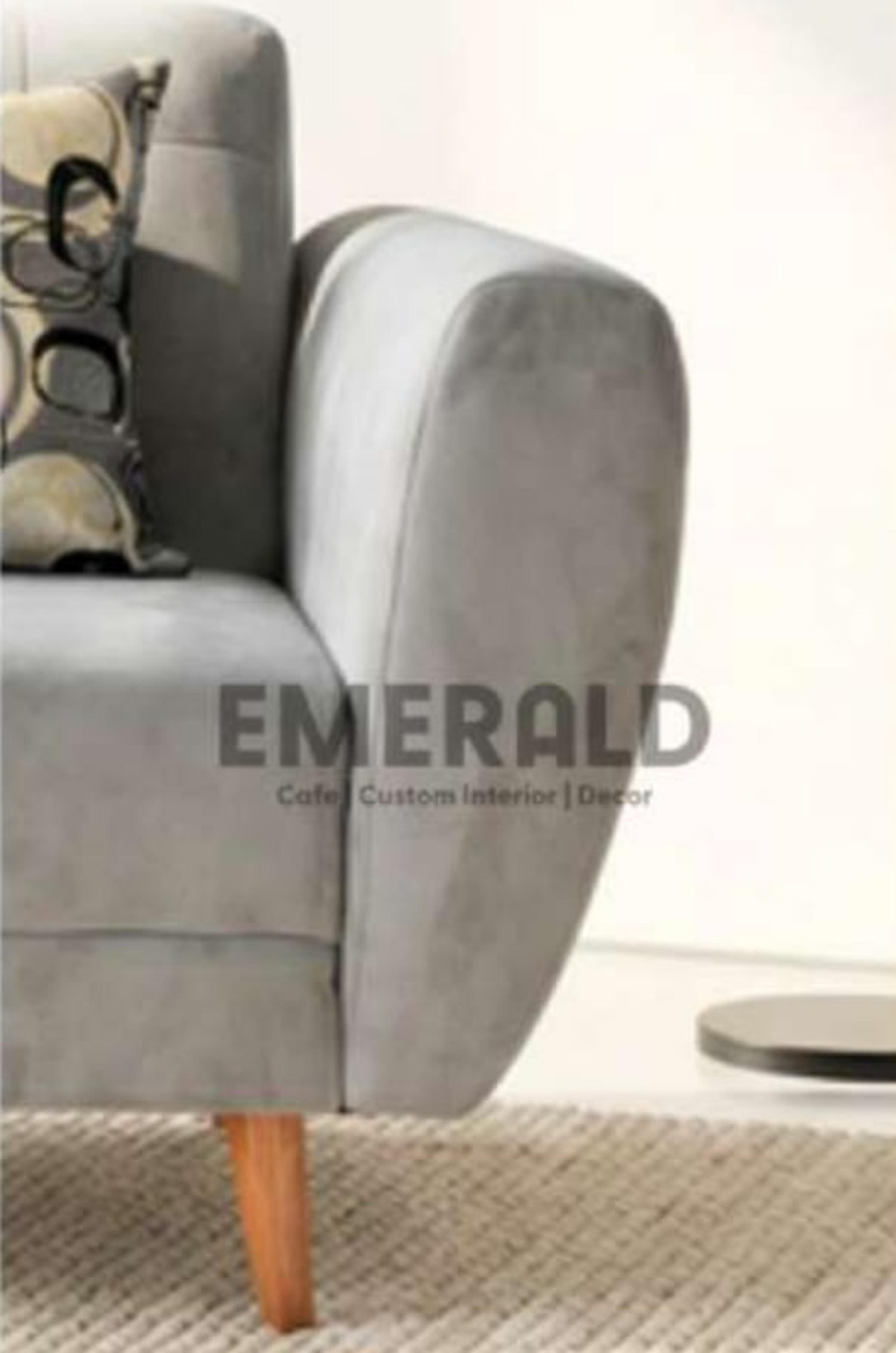 221 Roma — Emerald Sofa