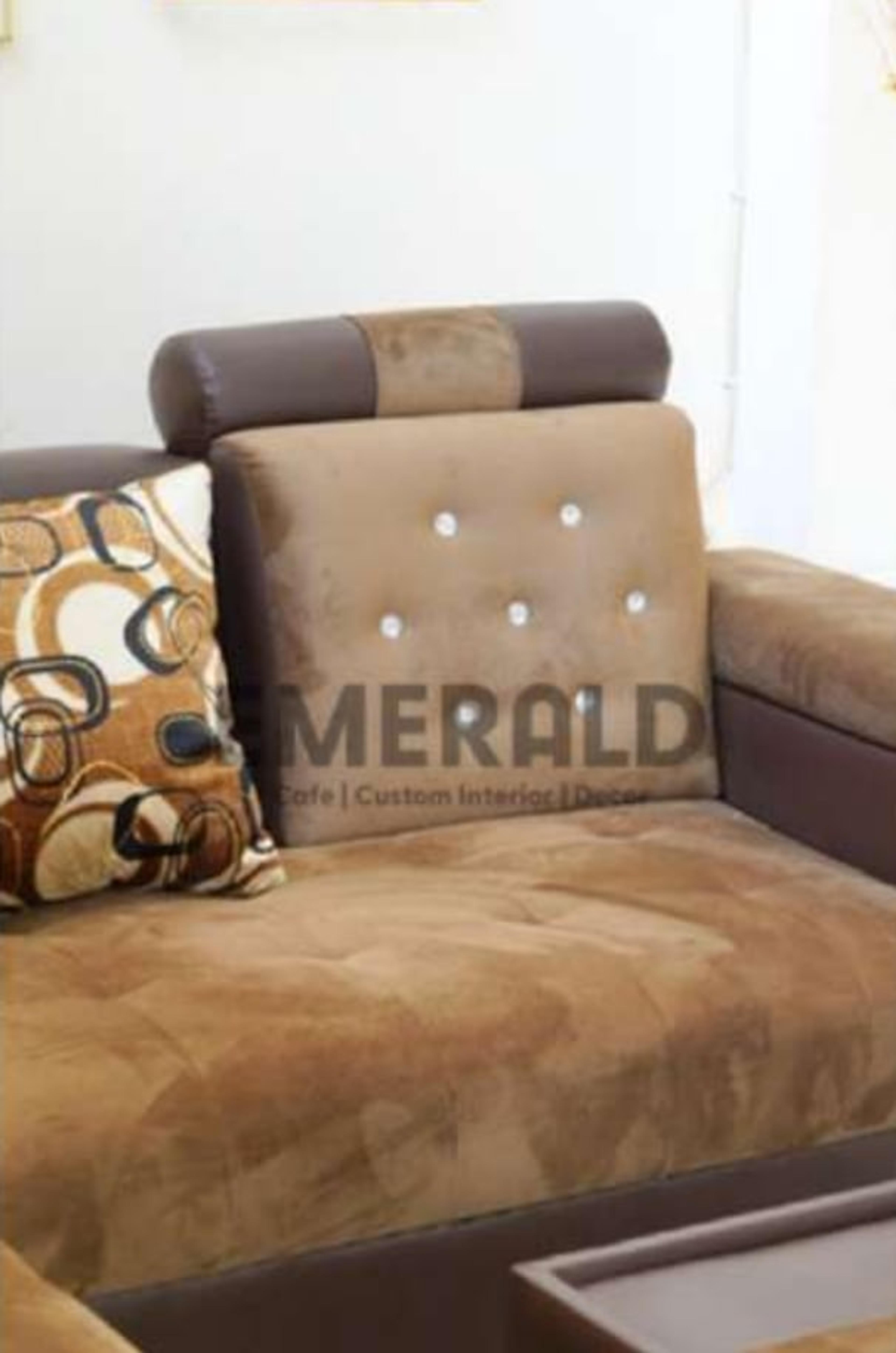 Sudut Kimi — Emerald Sofa